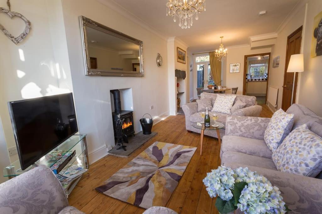 Holly Cottage Bowness-on-Windermere Eksteriør bilde